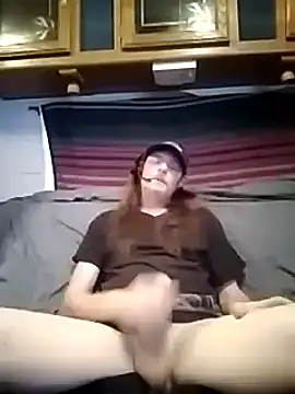 truckerlove69 online show from 01-03-25, 04:16