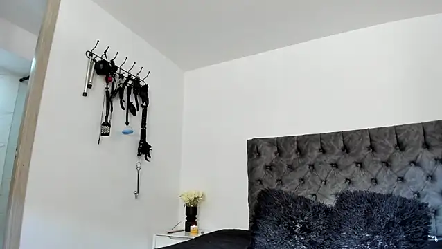 Snapshot of sweet__wild chatting on 06-20-26, 09:39 sweet wild online show from 06-20-26, 09:39