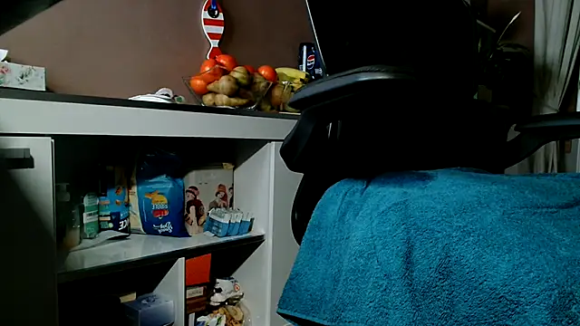 suedel65 online show from 09-24-25, 03:21