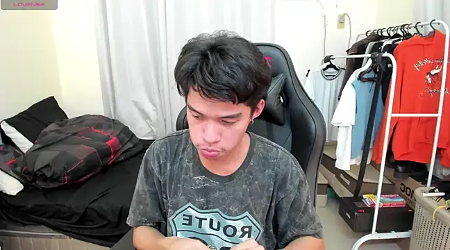 Snapshot of Lightjt04 chatting on 02-19-25, 10:20 Lightjt04 online show from 02-19-25, 10:20