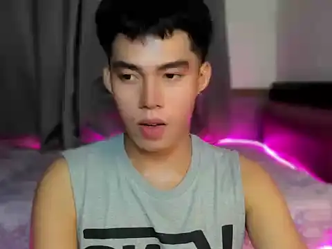 Snapshot of Lightjt04 chatting on 09-16-25, 03:35 Lightjt04 online show from 09-16-25, 03:35