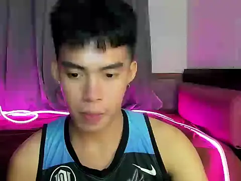 Snapshot of Lightjt04 chatting on 10-15-25, 05:24 Lightjt04 online show from 10-15-25, 05:24