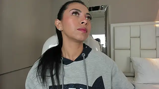 Snapshot of _BunnyNaugthy chatting on 02-11-25, 11:32 BunnyNaugthy online show from 02-11-25, 11:32