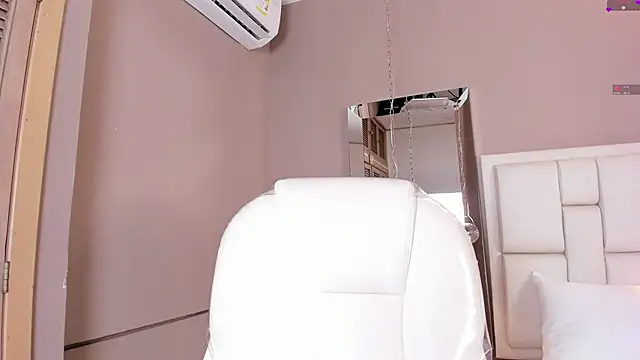 Snapshot of _BunnyNaugthy chatting on 02-12-25, 03:16 BunnyNaugthy online show from 02-12-25, 03:16