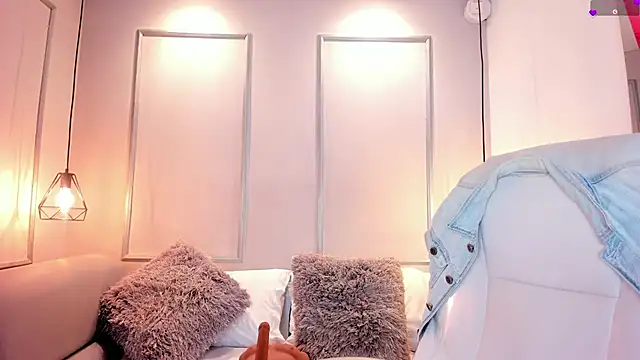 Snapshot of _BunnyNaugthy chatting on 02-17-25, 02:59 BunnyNaugthy online show from 02-17-25, 02:59