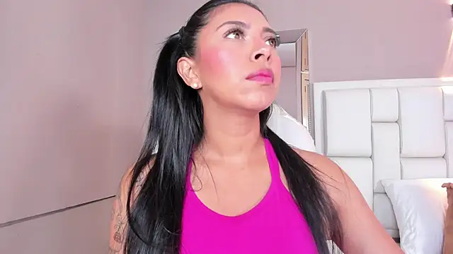 Snapshot of _BunnyNaugthy chatting on 09-23-25, 12:08 BunnyNaugthy online show from 09-23-25, 12:08