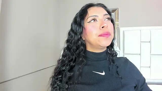 Snapshot of _BunnyNaugthy chatting on 11-01-25, 12:07 BunnyNaugthy online show from 11-01-25, 12:07