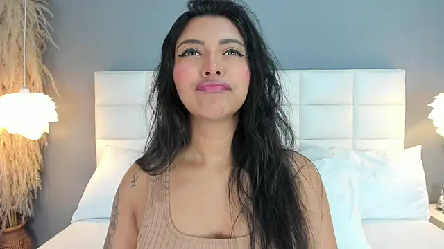 Snapshot of _BunnyNaugthy chatting on 02-09-26, 05:06 BunnyNaugthy online show from 02-09-26, 05:06