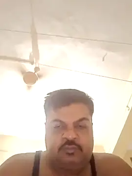 Snapshot of Desi_Londa_143 chatting on 02-28-25, 01:37 Desi Londa 143 online show from 02-28-25, 01:37