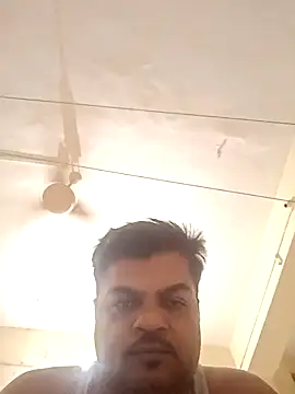 Snapshot of Desi_Londa_143 chatting on 03-07-25, 12:04 Desi Londa 143 online show from 03-07-25, 12:04