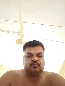 Snapshot of Desi_Londa_143 chatting on 03-16-25, 02:32 Desi Londa 143 online show from 03-16-25, 02:32