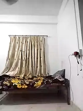 Snapshot of Desi_Londa_143 chatting on 10-15-25, 05:02 Desi Londa 143 online show from 10-15-25, 05:02