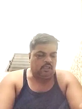 Snapshot of Desi_Londa_143 chatting on 10-17-25, 12:25 Desi Londa 143 online show from 10-17-25, 12:25