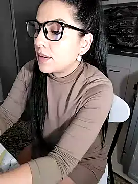 Snapshot of hot-babygirl chatting on 01-25-25, 09:14 hot-babygirl online show from 01-25-25, 09:14