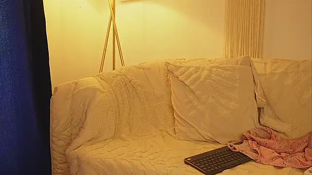 bunnycuteshy online show from 11-20-25, 12:49