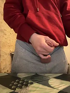 yann2392 online show from 02-26-26, 02:49