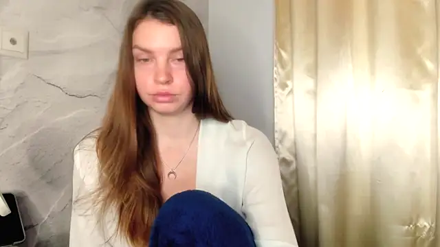 Snapshot of RubySkot chatting on 02-14-25, 01:18 RubySkot online show from 02-14-25, 01:18