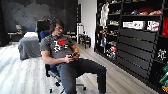 samricci21 online show from 03-10-26, 01:05