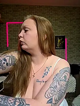 Snapshot of Melissa1994- chatting on 05-05-26, 01:52 Melissa1994- online show from 05-05-26, 01:52