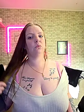 Snapshot of Melissa1994- chatting on 05-13-26, 01:41 Melissa1994- online show from 05-13-26, 01:41