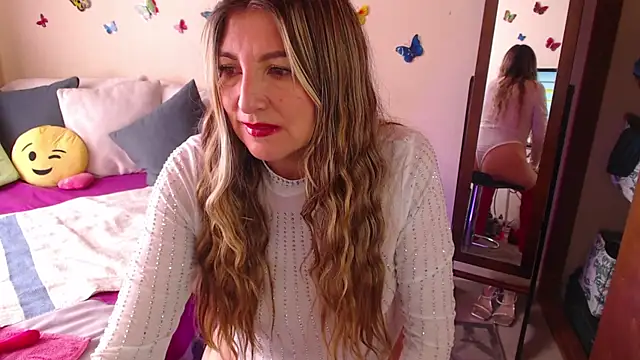 Jolie-Mature online show from 01-26-25, 08:34