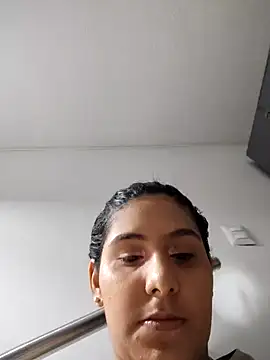 Snapshot of DanielleEvans_ chatting on 02-01-25, 11:10 DanielleEvans online show from 02-01-25, 11:10