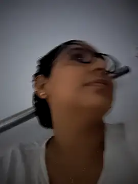 Snapshot of DanielleEvans_ chatting on 02-03-25, 11:20 DanielleEvans online show from 02-03-25, 11:20
