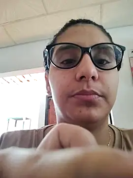 Snapshot of DanielleEvans_ chatting on 02-21-25, 02:06 DanielleEvans online show from 02-21-25, 02:06