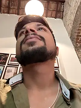  IRRESISTIBLE  online show from 12-21-25, 07:59