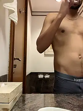  IRRESISTIBLE  online show from 01-12-26, 06:24