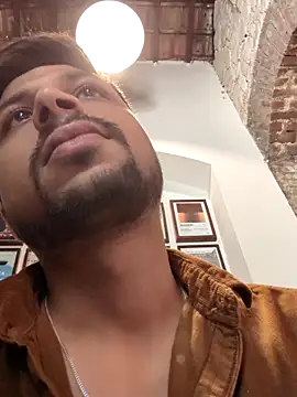  IRRESISTIBLE  online show from 04-07-26, 07:42