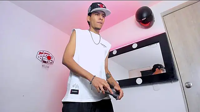 Samuel Suarez online show from 05-21-26, 04:52