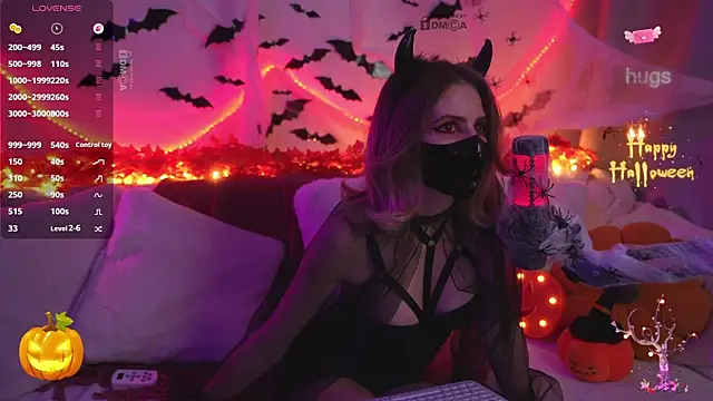 AlisaRogs online show from 10-31-25, 07:37