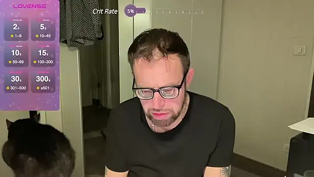 Snapshot of FABIOGLASSES chatting on 03-07-25, 08:44 FABIOGLASSES online show from 03-07-25, 08:44