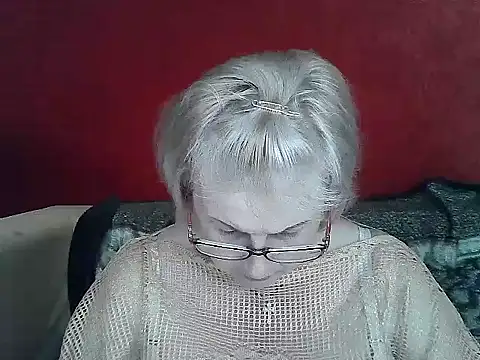Snapshot of Gina_Marlyn chatting on 03-20-25, 07:46 Gina Marlyn online show from 03-20-25, 07:46