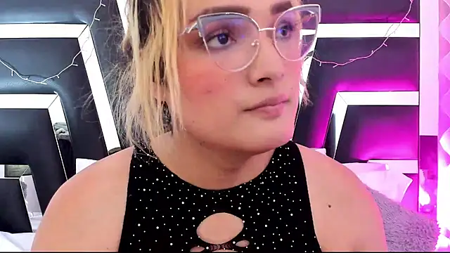 Snapshot of katya_kozlov chatting on 02-15-25, 08:22 katya kozlov online show from 02-15-25, 08:22