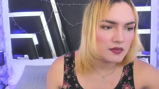 Snapshot of katya_kozlov chatting on 09-21-25, 06:37 katya kozlov online show from 09-21-25, 06:37