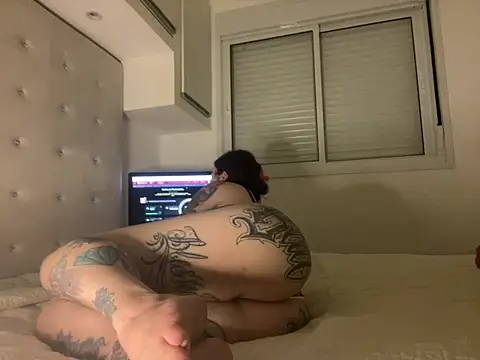 Snapshot of SabrinaRussel chatting on 01-09-25, 08:33 SabrinaRussel online show from 01-09-25, 08:33