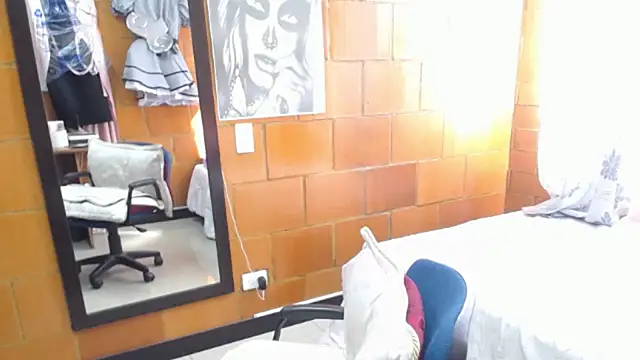 charlote temple online show from 10-23-25, 01:43