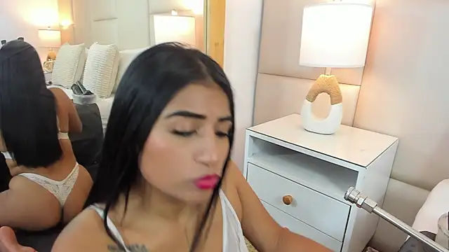 Snapshot of AntoniaRoss_ chatting on 07-27-26, 03:08 AntoniaRoss online show from 07-27-26, 03:08