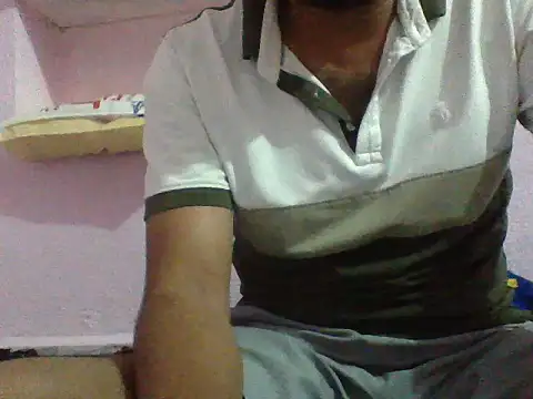 Snapshot of Tushar7972 chatting on 10-30-25, 04:30 Tushar7972 online show from 10-30-25, 04:30