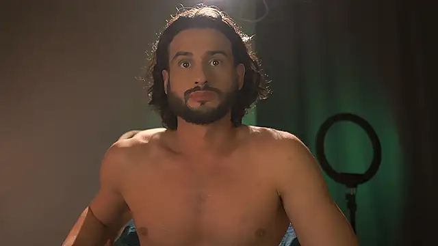 Keen   Luckystrike online show from 10-04-25, 01:31