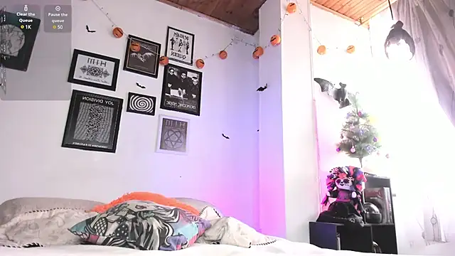 gothic do11 online show from 12-21-24, 02:26