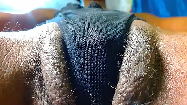 bethanywilson 23 online show from 12-17-25, 01:39