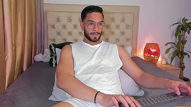 Josseph1  online show from 02-05-25, 03:34