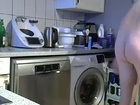 Snapshot of dragon77chelsi chatting on 01-18-25, 07:49 dragon77chelsi online show from 01-18-25, 07:49