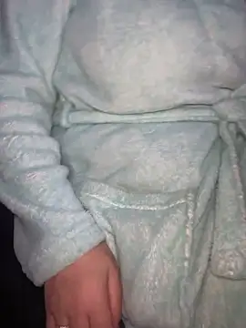 Snapshot of Agata-Anetta chatting on 12-19-25, 05:31 Agata-Anetta online show from 12-19-25, 05:31