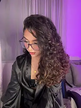 Samantha Bernardo online show from 04-07-26, 03:51