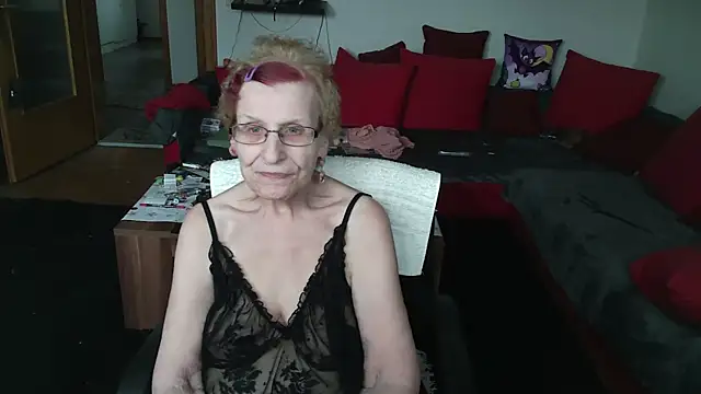 HeisseomaOriginal online show from 02-19-25, 11:28