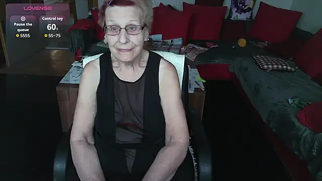 HeisseomaOriginal online show from 10-08-25, 07:17